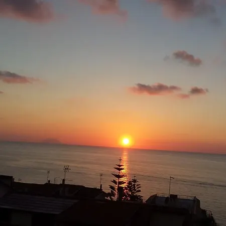 アパート Bilocale Vista Mare トロペーア